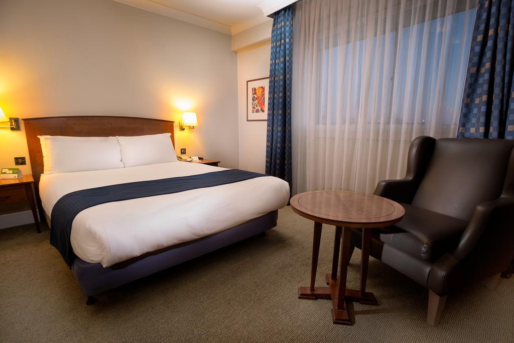 Best Western London Heathrow Ariel Hotel Ґіллінґдон Екстер'єр фото