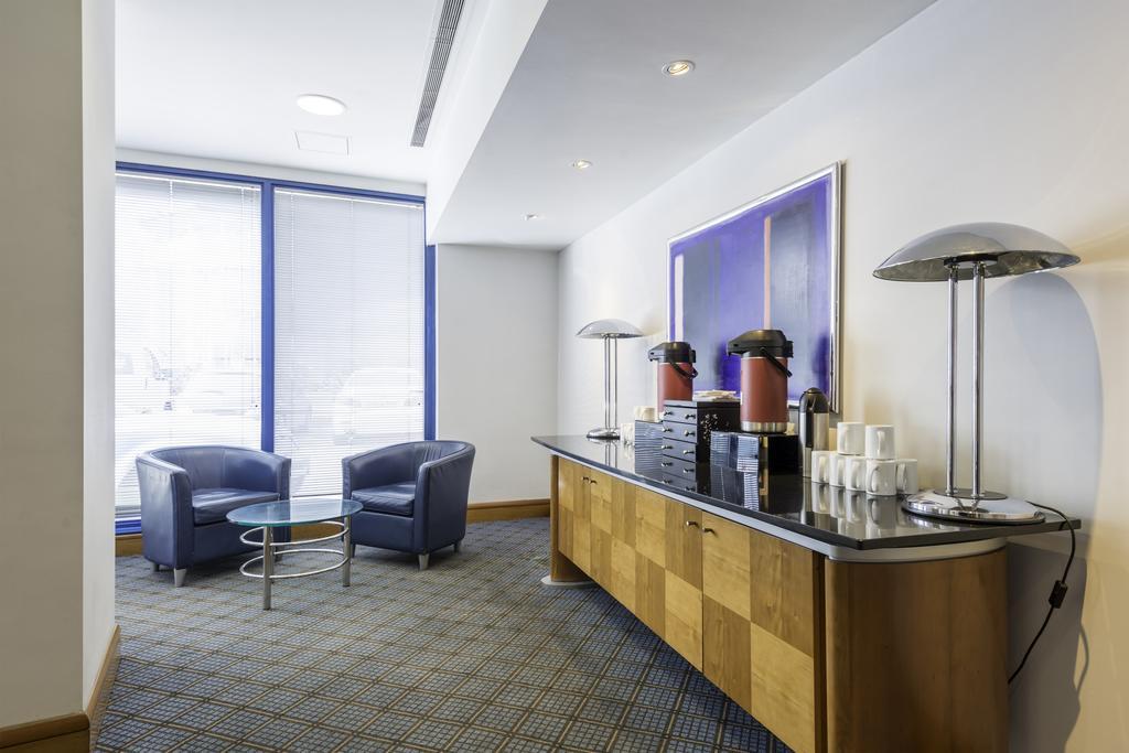 Best Western London Heathrow Ariel Hotel Ґіллінґдон Екстер'єр фото